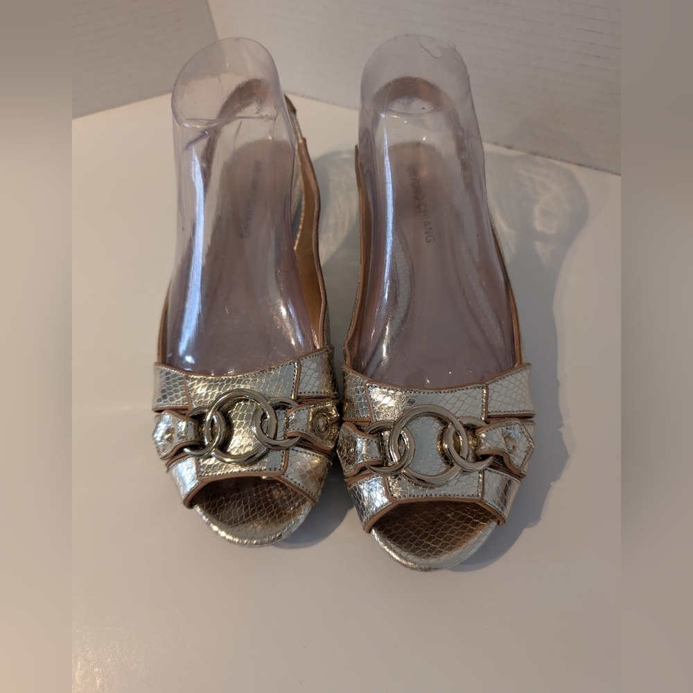 Arturo Chiang Gold Slingback‎ Flats Sz. 8 1/2